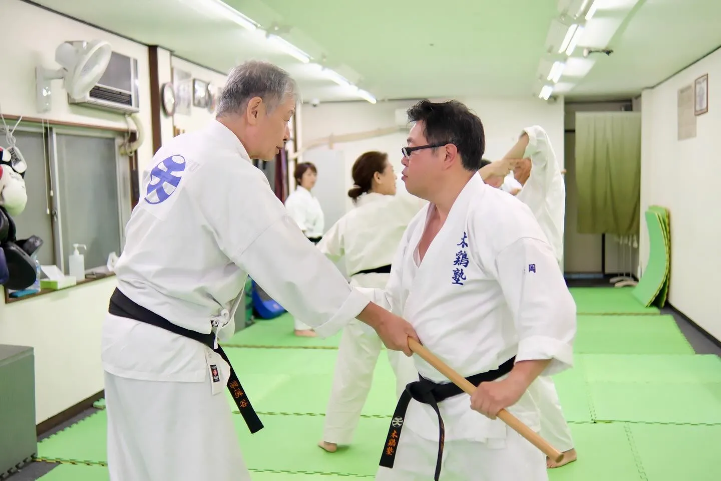 天庸流柔術の座り技、立ち技にはそれぞれ意味があり、互いに感覚...