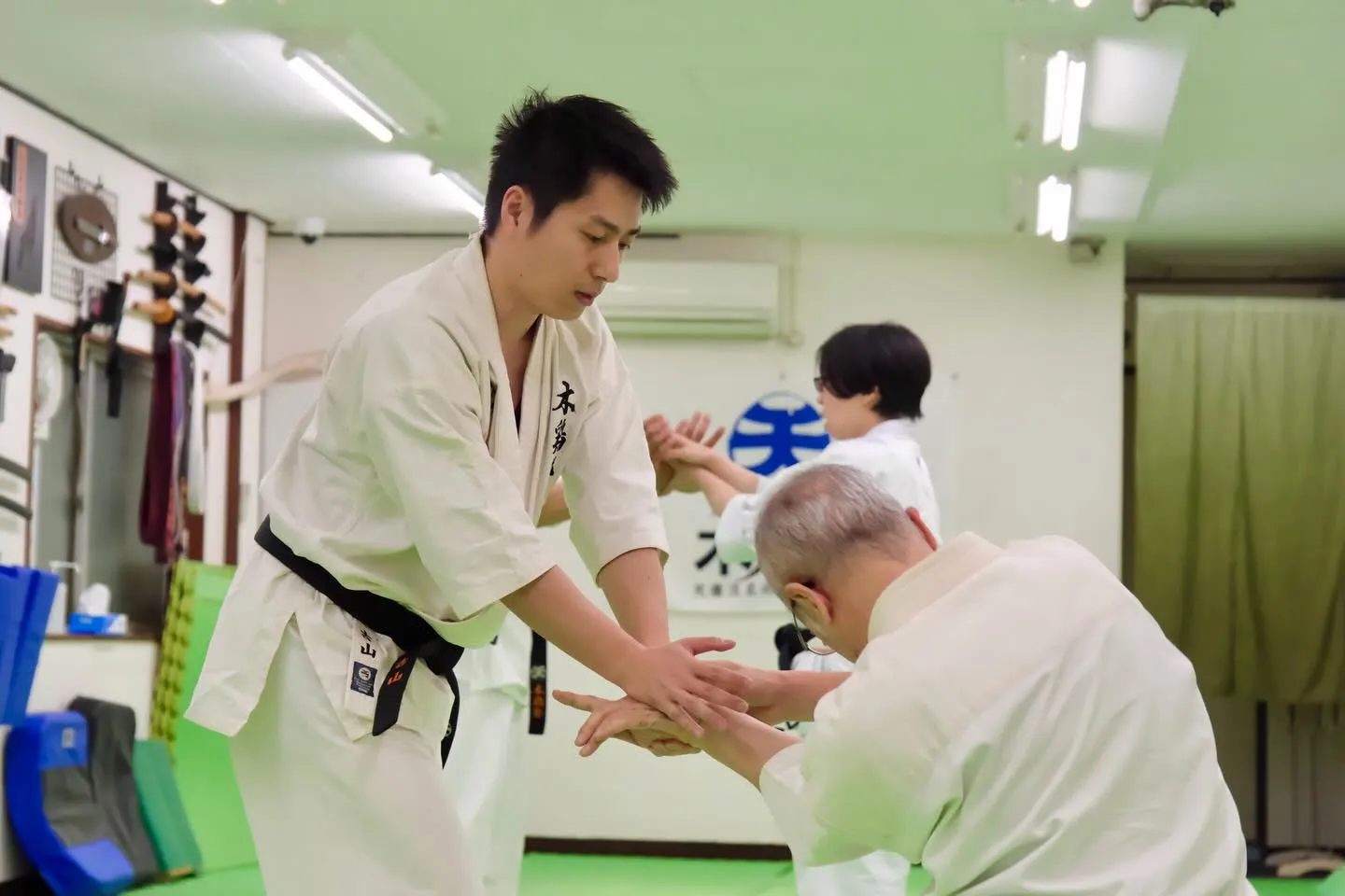 今週は東京支部の吉山さんが急遽大阪出張、大阪総本部木鶏塾の稽...